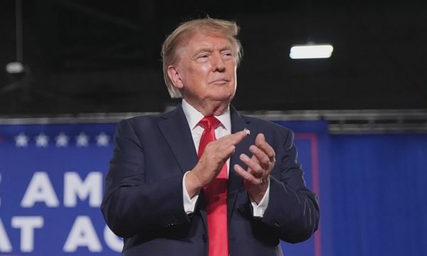 Cách ông Trump tạo 'sự đã rồi' khi xây phòng khiêu vũ Nhà Trắng