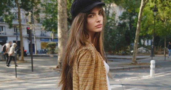 Cách phối quần jeans mùa lạnh đẹp xao xuyến