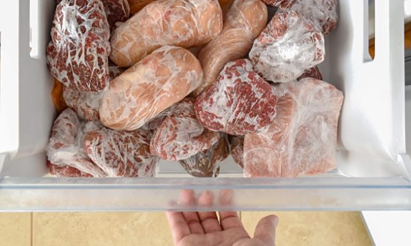 Cách rã đông thịt vừa nhanh vừa an toàn