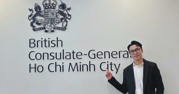 Cái kết bất ngờ của chàng trai từng muốn nghỉ học đại học vì khó khăn