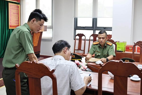 Cài phần mềm trái phép tại trường học, một công ty bị phạt