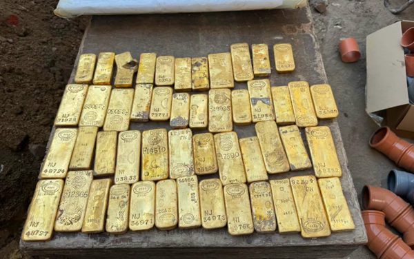 Cải tạo căn nhà 100 năm tuổi, phát hiện 49 thỏi vàng trị giá 9 triệu euro