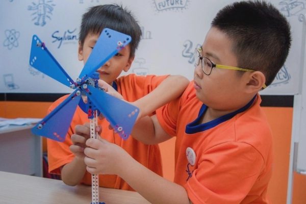 Cấm các trường thu tiền học giáo dục tăng cường