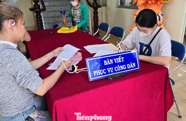 Cấm cán bộ tự ý thêm thủ tục, đẩy khó khăn cho dân