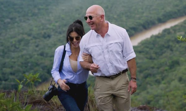 Cam kết rót 10 tỷ USD cho khí hậu, tỷ phú Jeff Bezos thực tế đã chi bao nhiêu?