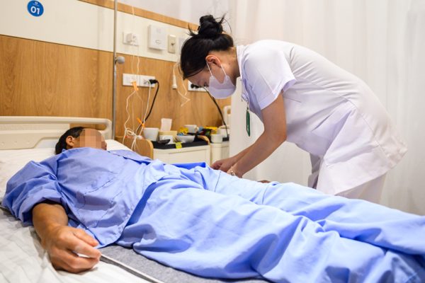 Căn bệnh ung thư có nhiều cách chữa nhất hiện nay nhưng tỷ lệ tử vong vẫn cao
