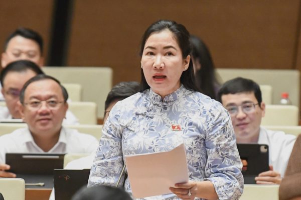 Cán bộ xã làm tốt, cách nào để được hưởng thu nhập tăng thêm cao hơn?