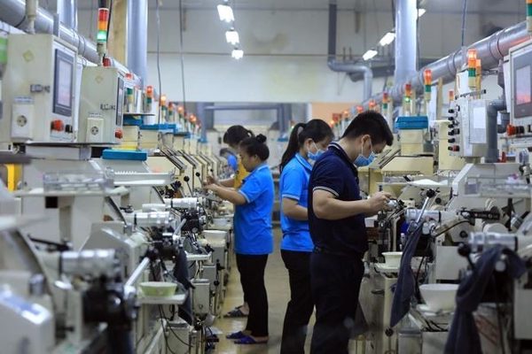 Cán cân thương mại tháng Chín xuất siêu 1,27 tỷ USD sau chín tháng nhập siêu