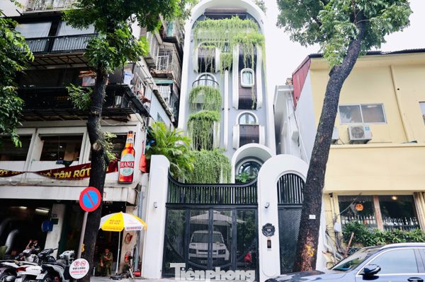 Cận cảnh biệt thự có 80m2 lấn chiếm đất Bảo tàng Lịch sử quốc gia nhưng vẫn được cấp sổ đỏ
