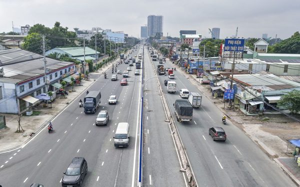 Cận cảnh diện mạo mới nhất của Quốc lộ 13 qua Bình Dương cũ sau hơn 4 năm mở rộng