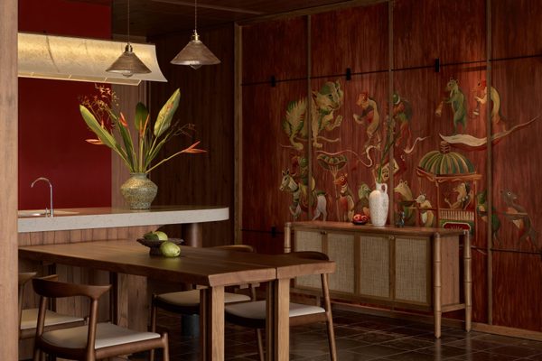 Căn hộ 130m² ‘đưa’ tranh Đông Hồ vào không gian sống