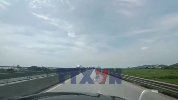 Cần quy định khoảng cách an toàn phù hợp thực tế giao thông