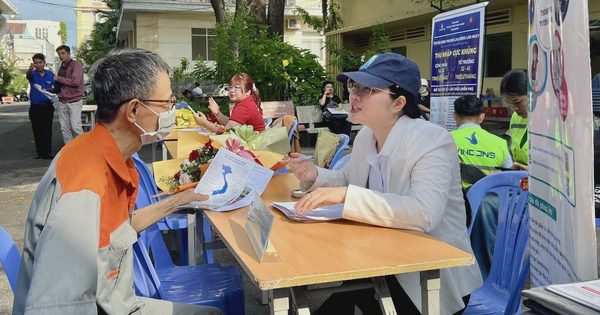 Cần tìm việc làm ngay ở TP.HCM: Lưu ý 3 nhóm ngành đang tuyển dụng nhiều nhất