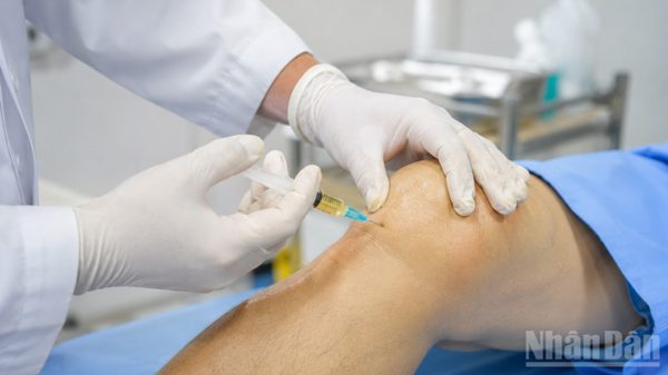 Cẩn trọng trong việc sử dụng tế bào gốc điều trị khớp gối