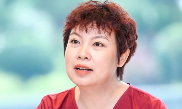 Căng thẳng chọn cô gái xuất sắc vào chung kết Hoa hậu Việt Nam
