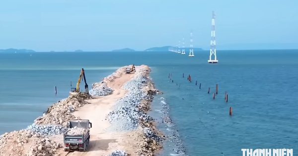 Cảng tổng hợp Hà Tiên ngày đêm thi công giữa mùa mưa