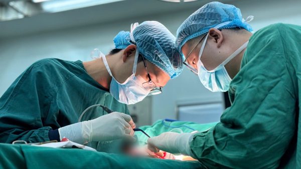 Cảnh báo biến chứng thẩm mỹ dai dẳng sau can thiệp vùng ngực