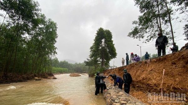 Cảnh báo lũ quét, sạt lở đất do mưa lớn tại các tỉnh Hà Tĩnh, Quảng Trị và thành phố Huế