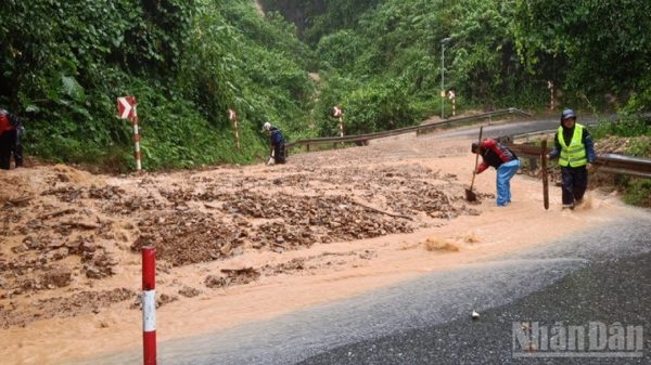Cảnh báo mưa to gây 3 tỉnh, thành phố có nguy cơ cao xảy ra lũ quét, sạt lở đất trong 6 giờ tới
