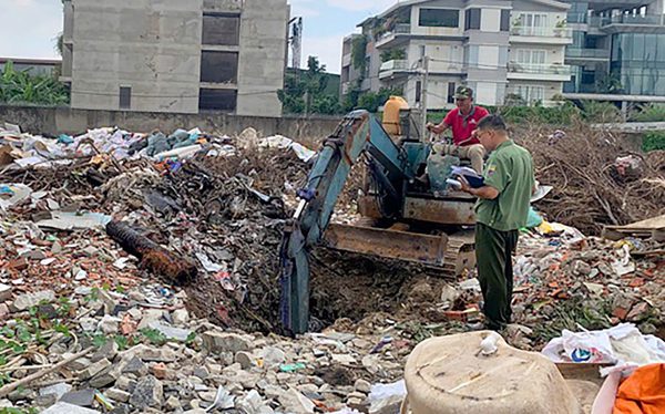 Cảnh báo thủ đoạn thuê đất giá cao rồi lén tập kết chất thải ở TP.HCM