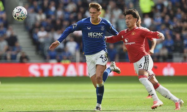 Cảnh 'rượu mới, bình cũ' của Man Utd