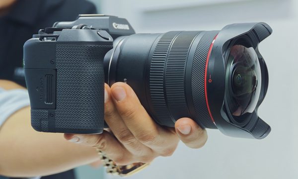 Canon EOS R8 Mark II - máy ảnh full-frame giá 45 triệu đồng