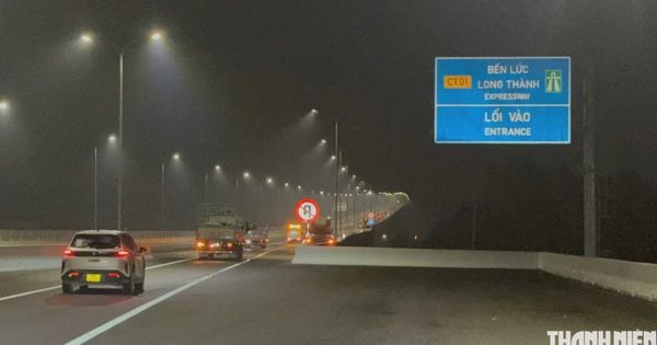 Cao tốc Bến Lức - Long Thành chính thức thông xe toàn tuyến