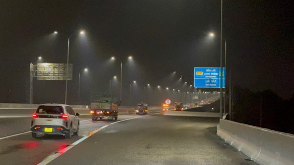 Cao tốc Bến Lức - Long Thành thông xe toàn tuyến sau 12 năm