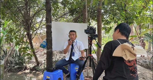 Cặp đôi trẻ 'hóa người tí hon' để kể chuyện thiên nhiên