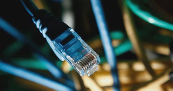 Cáp Ethernet dài đến đâu thì bắt đầu ảnh hưởng tốc độ mạng?