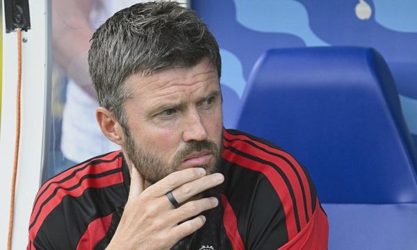 Carrick không loại trừ khả năng Man Utd đua vô địch Ngoại hạng Anh