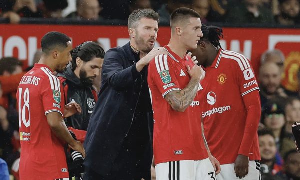 Carrick: 'Mất việc không nằm trong suy nghĩ của tôi'