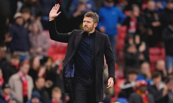 Carrick tiếp tục dẫn dắt Man Utd sau cuộc họp khẩn