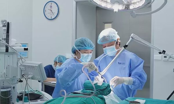 Cắt amidan bao lâu có thể ăn cơm?