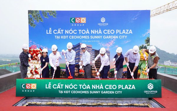 Cất nóc CEO Plaza tại Sunny Garden City