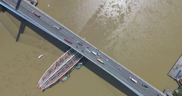 Cầu đi bộ hình lá dừa qua sông Sài Gòn chạy tiến độ để phục vụ Nhân dân Tết 2027