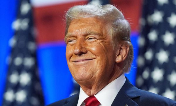 Câu hỏi khó về ông Trump
