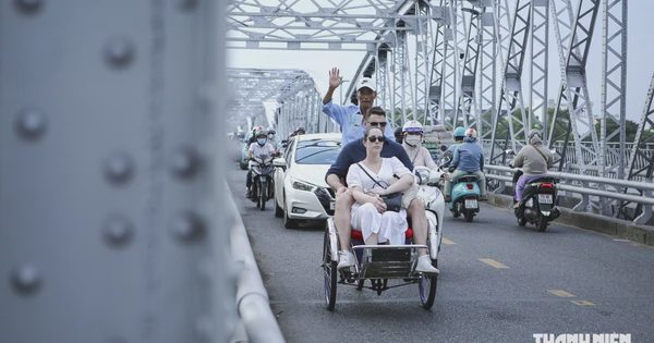Cầu Trường Tiền rạng rỡ màu nhũ bạc nguyên bản sau đợt đại tu 12 tỉ đồng