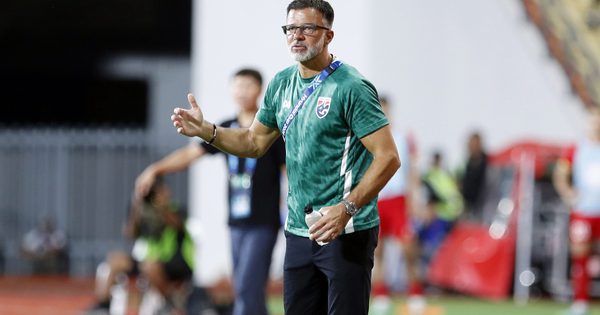 CĐV Thái Lan chỉ trích HLV Hudson chọn Chanathip dự FIFA ASEAN Cup, khó thắng Việt Nam