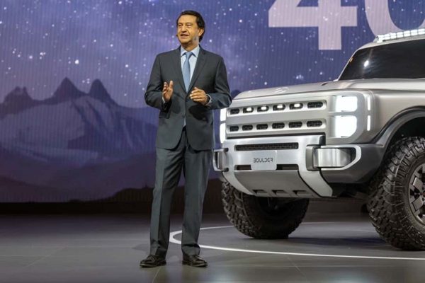 CEO Hyundai cảnh báo ô tô Trung Quốc có thể tràn vào Mỹ nếu nới lỏng thuế quan