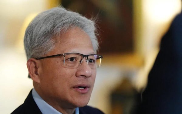 CEO Nvidia: Xác suất AI khiến thế giới diệt vong vào năm 2030 là 0%