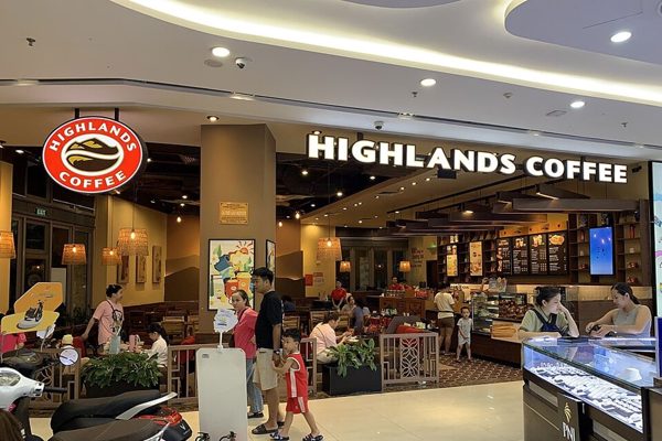 'Cha đẻ' người Việt chi 2300 tỷ mua lại cổ phần Highlands Coffee