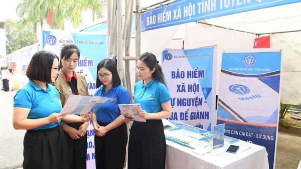 Chấn chỉnh chi trả lương hưu, trợ cấp bảo hiểm xã hội, trợ cấp thất nghiệp qua bưu điện