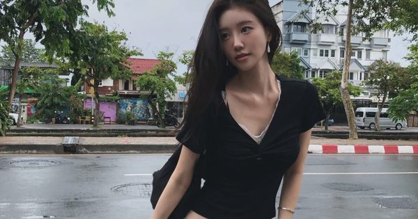 Chân váy cổ điển trở lại, diện đi làm đi chơi đều đẹp