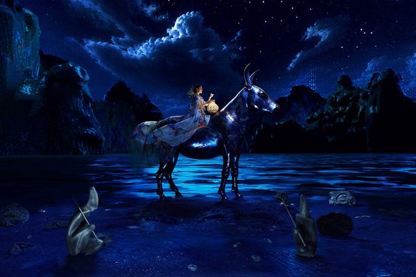 Chất liệu văn hóa truyền thống trong MV mới của Hoàng Thùy Linh