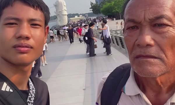 Cháu 16 tuổi đưa ông nội đi chơi 2.000 km kiểu tiết kiệm