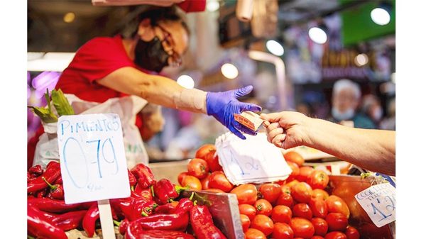 Châu Âu đối mặt lạm phát gia tăng