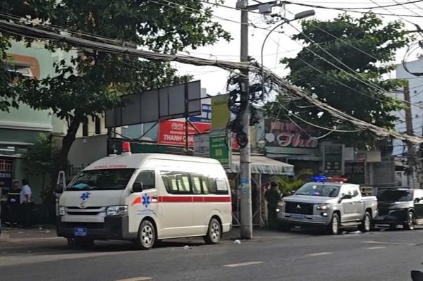 Cháy khách sạn ở TPHCM, 2 khách thuê phòng tử vong