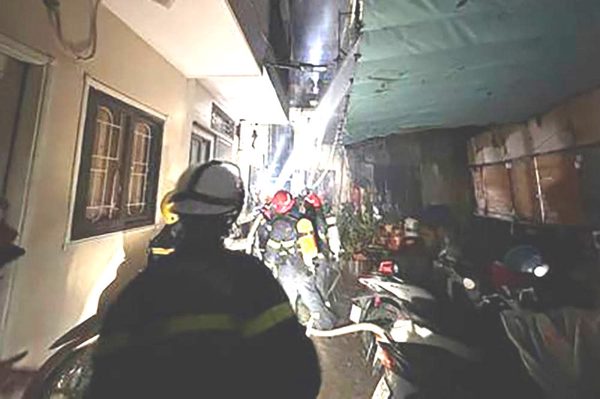 Cháy nhà 4 tầng ở Hà Nội, 5 người tử vong