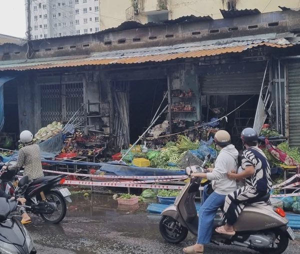 Cháy nhà nghi do phóng hỏa ở TP HCM, một người chết